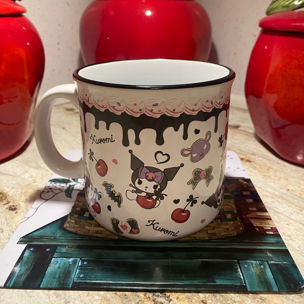 BRAND NEW !!! Kuromi Mug with Cake-Themed Design